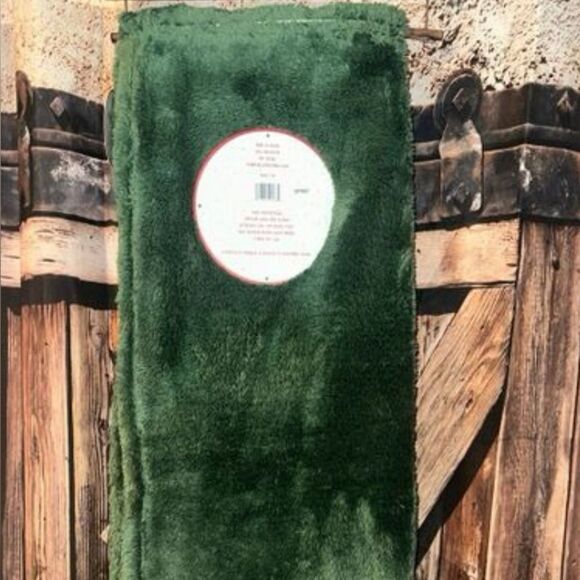 Christmas Green blanket throw fuzzy oversized high pile teddy throw 50 x 70 NWT - Picture 3 of 6
